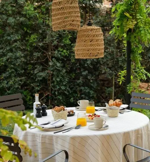 Suite with Pool, Can Ferrereta