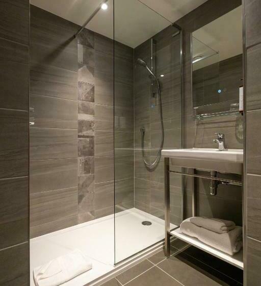 프레스티지 룸, Mercure Newport