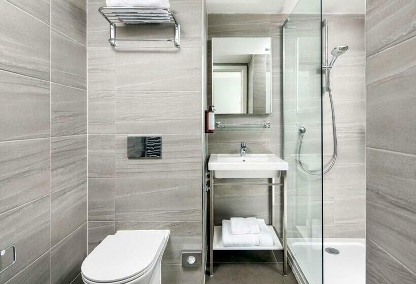 프레스티지 룸, Mercure Newport