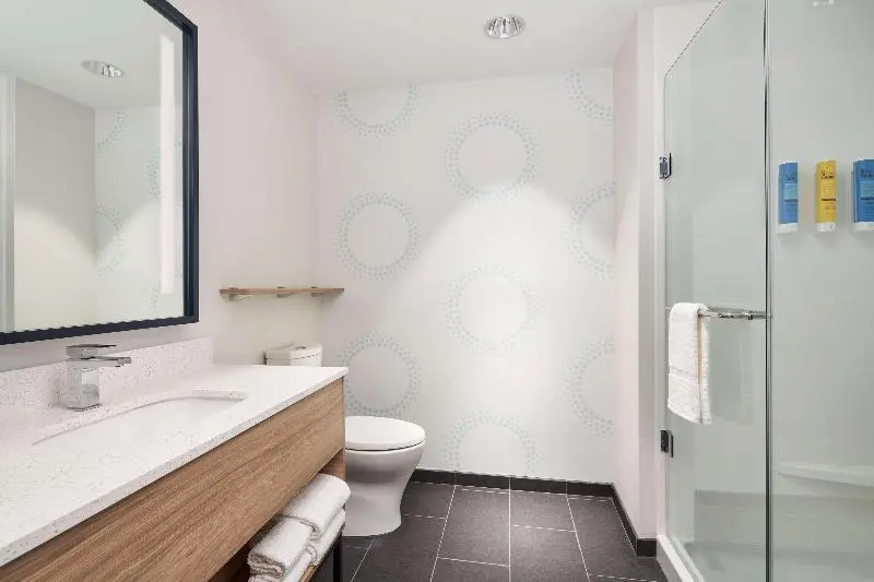 اتاق استاندارد برای معلولان, Tru By Hilton Ft. Lauderdale Airport