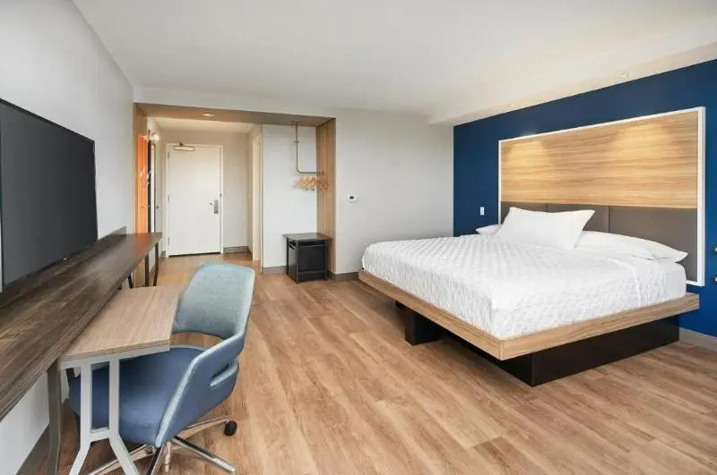 اتاق استاندارد با تخت بزرگ, Tru By Hilton Ft. Lauderdale Airport
