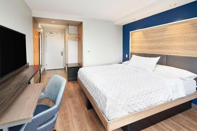Номер Стандарт Адаптированный для Инвалидов, Tru By Hilton Ft. Lauderdale Airport