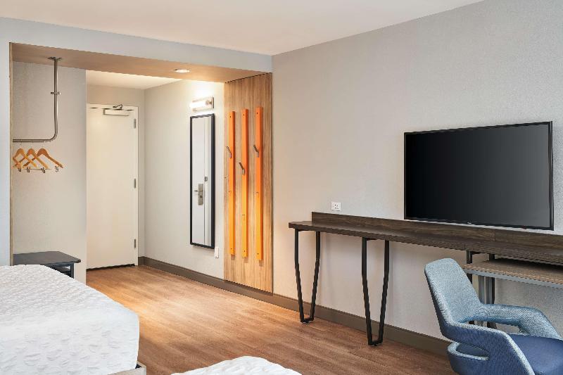Номер Стандарт Кровать Квин Адаптированный для Инвалидов, Tru By Hilton Ft. Lauderdale Airport