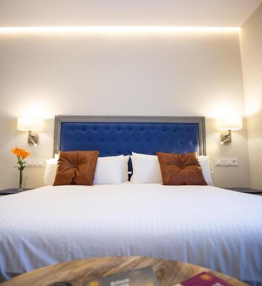 استودیوی لوکس, Plazuela Del Carbón Suites
