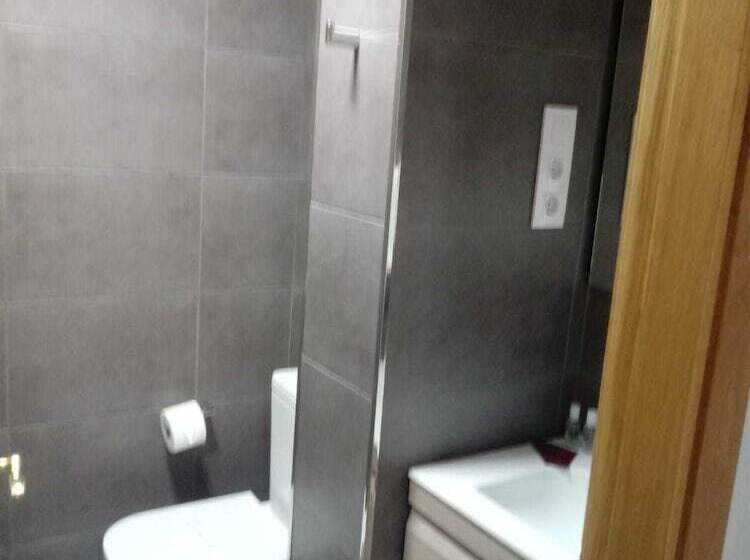 חדר סטנדרט יחיד, Hostal Montreal