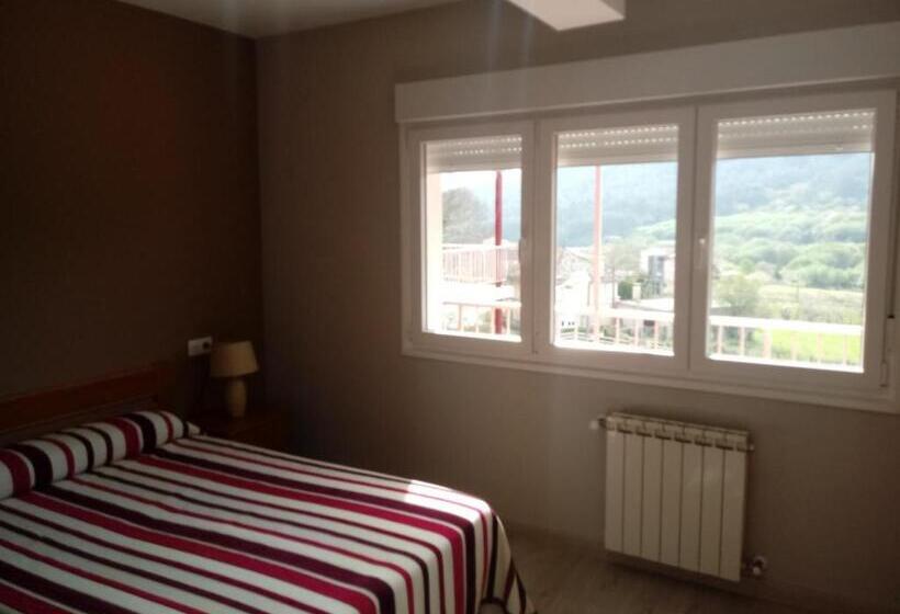 חדר סטנדרט נוף להרים, Hostal Montreal