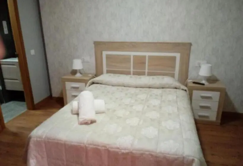 スタンダードシングルルーム, Hostal Montreal