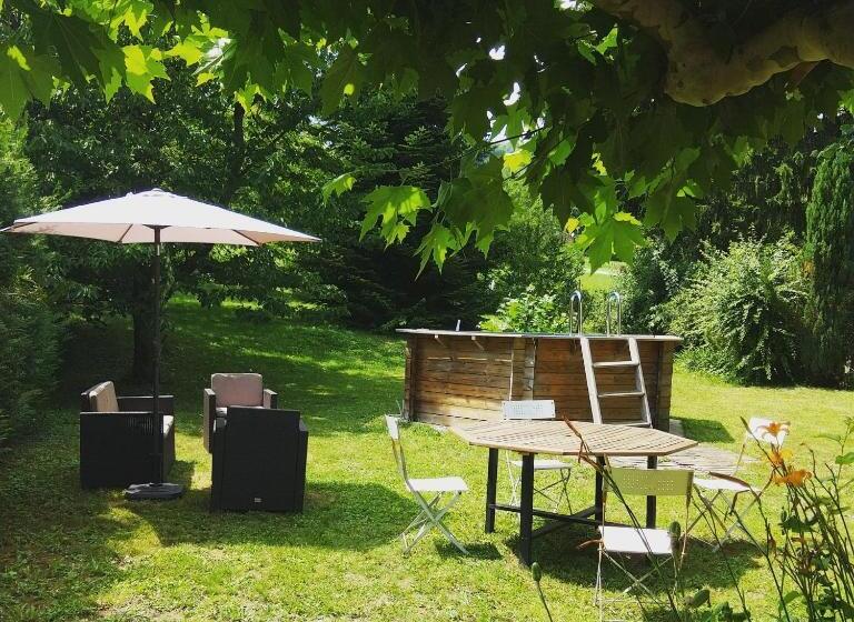 חדר סטנדרט נוף לגינה, J&g House