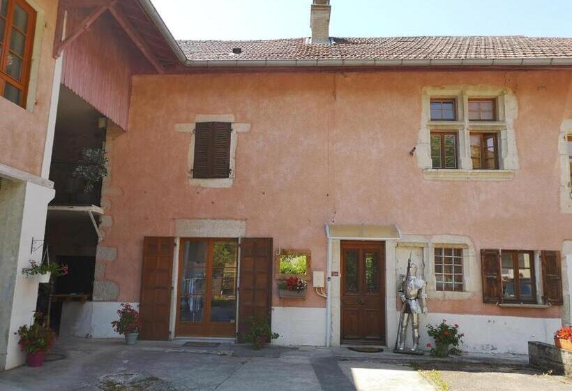 חדר סטנדרט נוף לגינה, J&g House