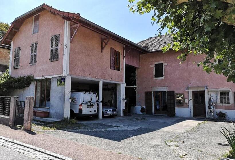 חדר סטנדרט נוף לגינה, J&g House