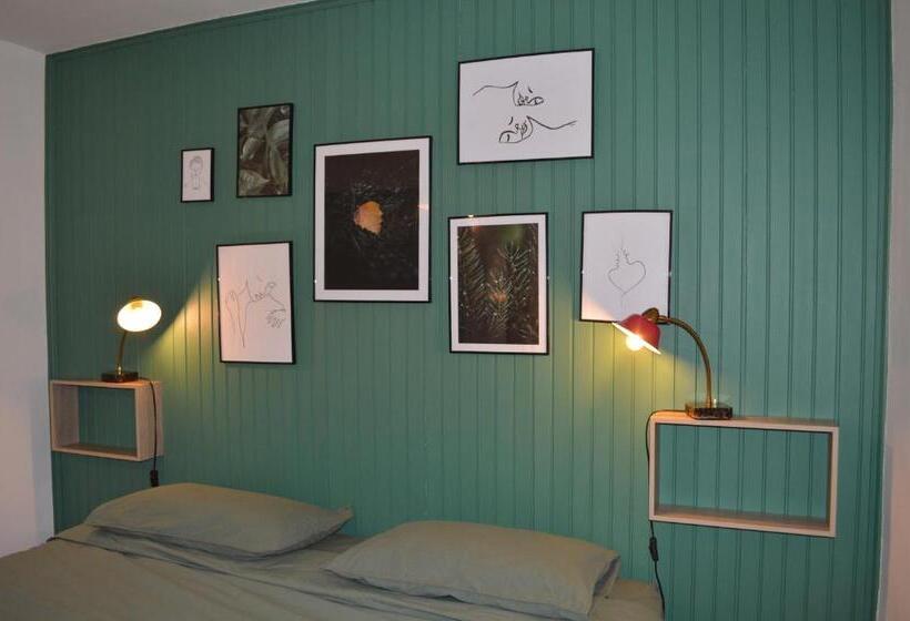 בית, 2 חדרי שינה, J&g House