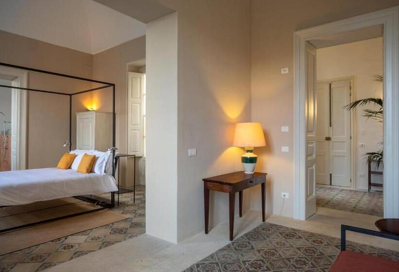 חדר דלוקס לשלושה, Palazzo Garzia   Dimora Storica