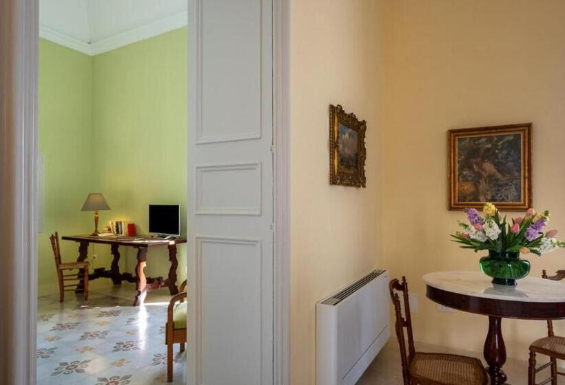 חדר סטנדרט עם מיטת קינג, Palazzo Garzia   Dimora Storica