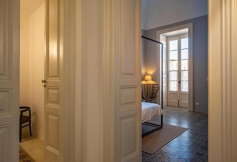 חדר דלוקס עם מרפסת, Palazzo Garzia   Dimora Storica