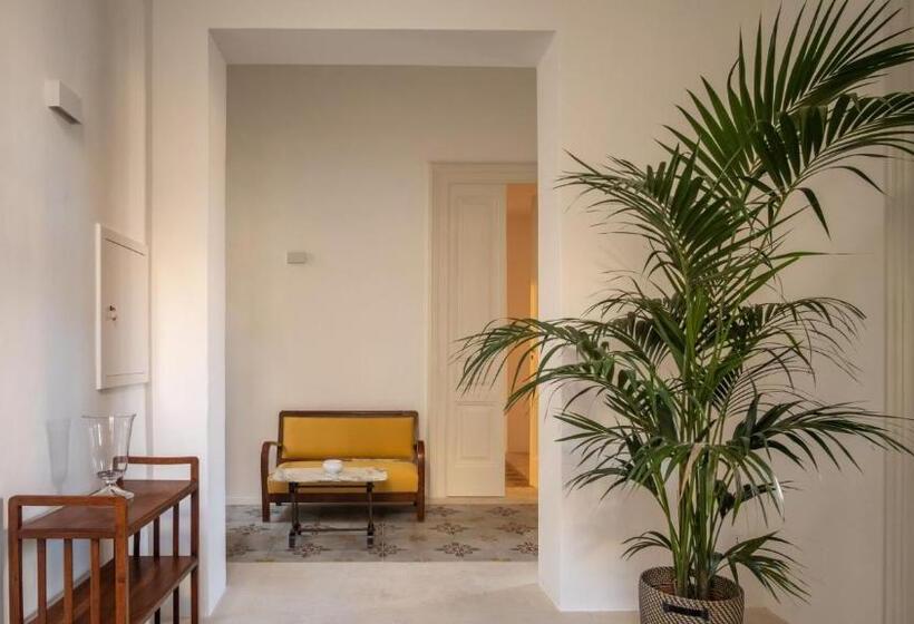 חדר דלוקס עם מרפסת, Palazzo Garzia   Dimora Storica