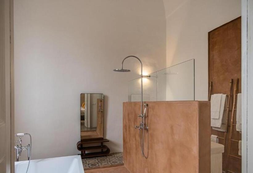 חדר דלוקס לשלושה, Palazzo Garzia   Dimora Storica