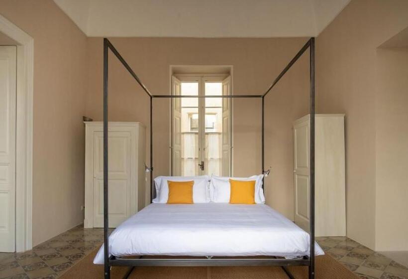 חדר דלוקס לשלושה, Palazzo Garzia   Dimora Storica