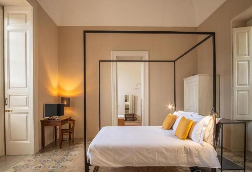 חדר דלוקס לשלושה, Palazzo Garzia   Dimora Storica