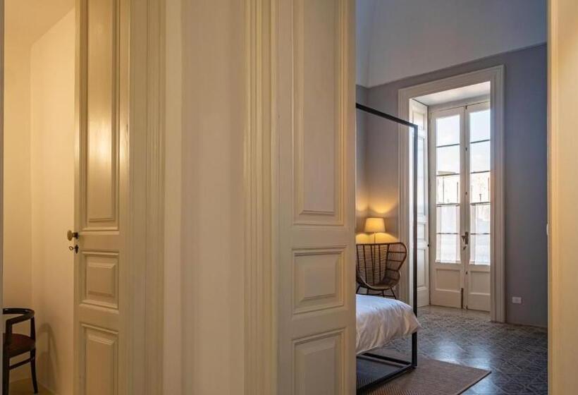 חדר דלוקס עם מרפסת, Palazzo Garzia   Dimora Storica