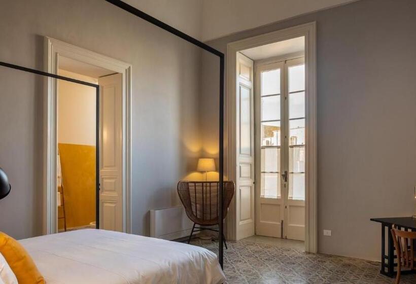 חדר דלוקס עם מרפסת, Palazzo Garzia   Dimora Storica