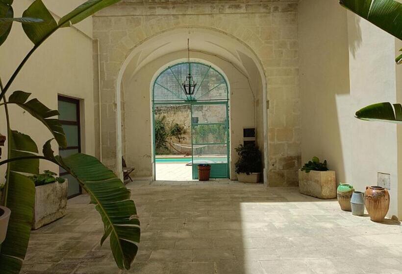 חדר דלוקס עם מרפסת, Palazzo Garzia   Dimora Storica