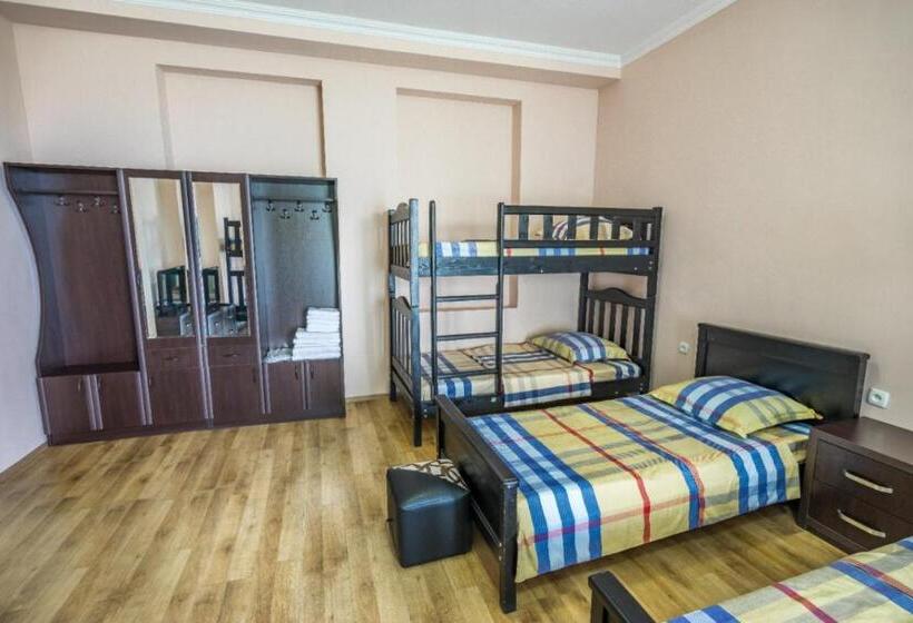 اتاق خانوادگی, Kanudosi