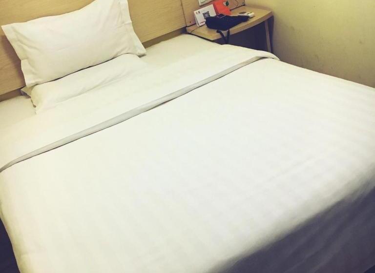 Номер Комфорт, 7days Inn Guiyang Jinyang Century City Shopping Center