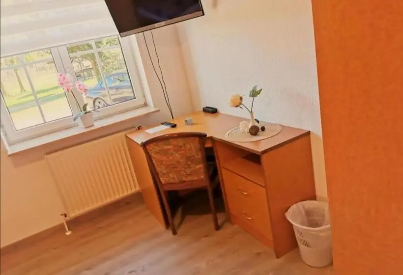Standard Yhden Hengen Huone, Landhotel Heidkrug
