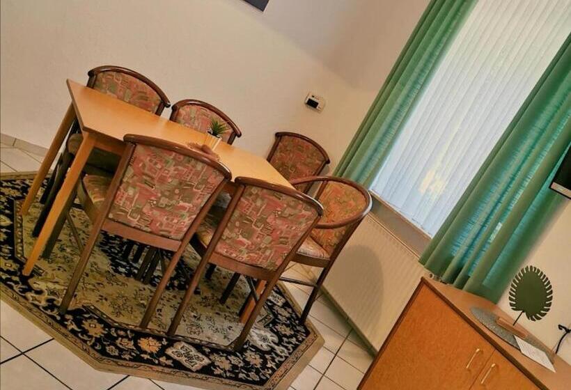 Апартаменты 2 Спальни, Landhotel Heidkrug
