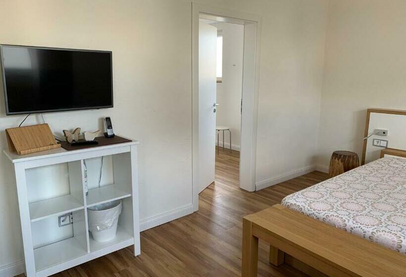 스탠다드 룸, Die Weinsiedelei