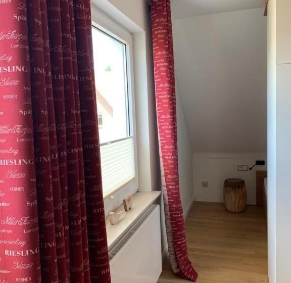 스탠다드 룸, Die Weinsiedelei