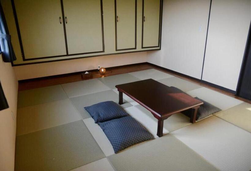 اتاق خانوادگی, Do Pi Can