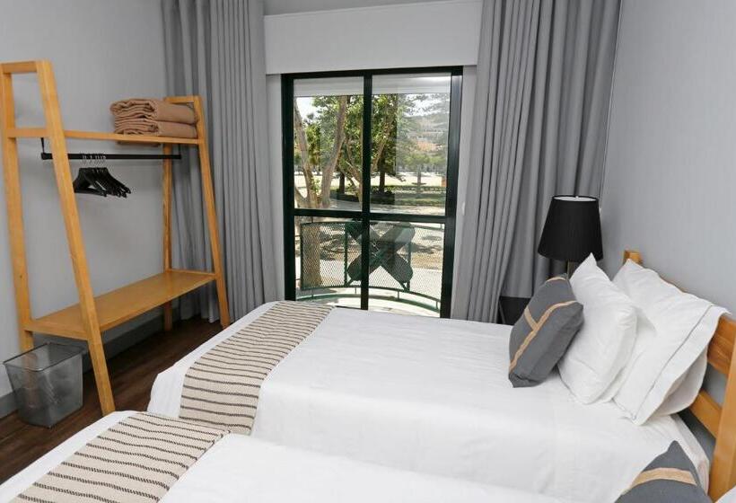 اتاق استاندارد با سرویس بهداشتی مشترک, Hi Setubal Pousada De Juventude Hostel