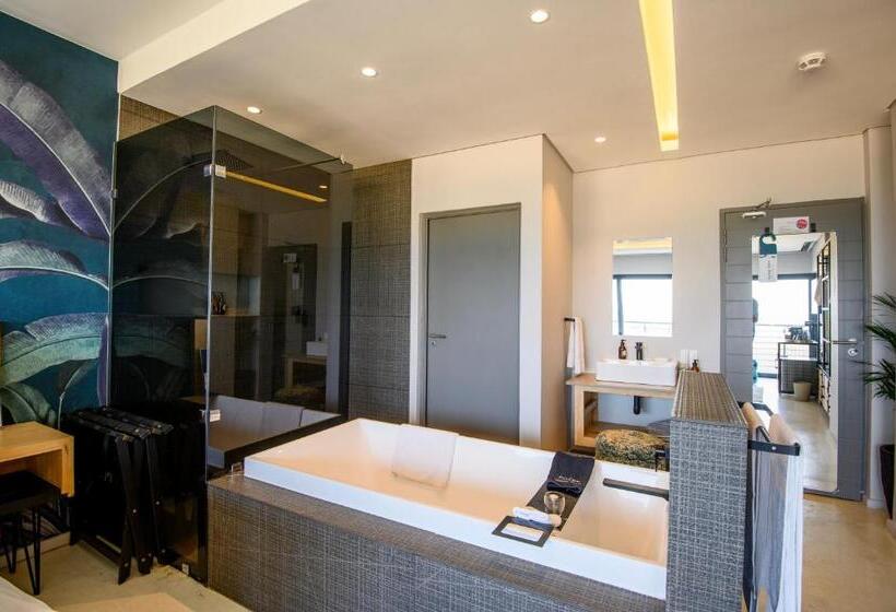 Номер Стандарт Вид на Море с Балконом, North Star Micro