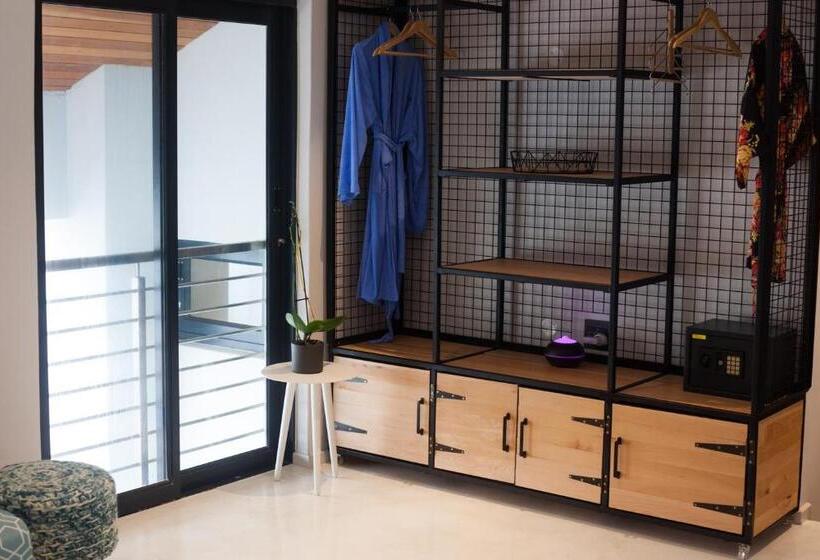 Номер Стандарт с Балконом, North Star Micro