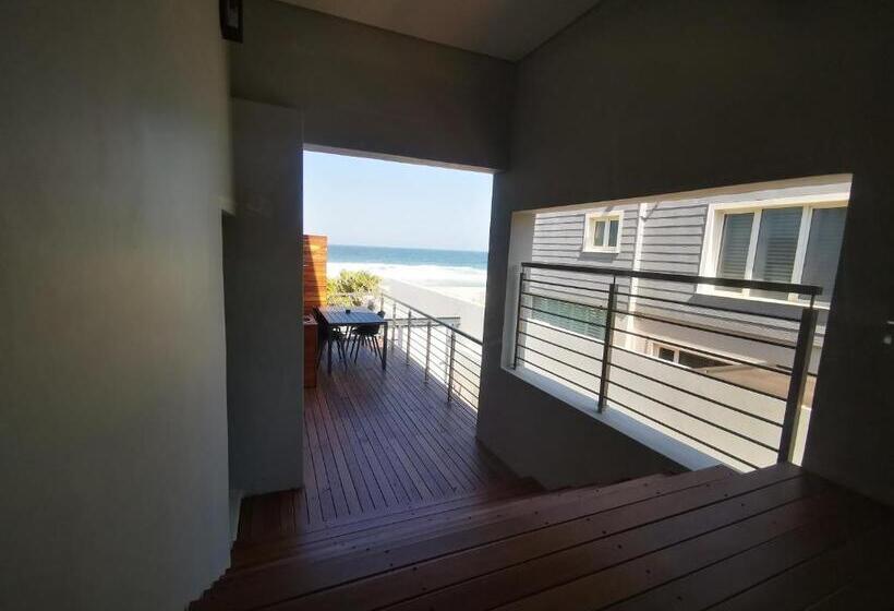 Номер Стандарт с Балконом, North Star Micro