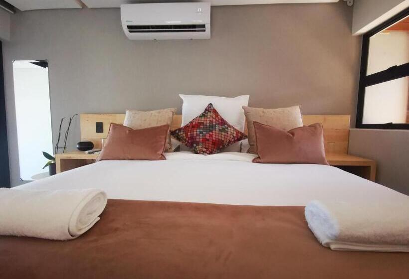 Номер Стандарт с Балконом, North Star Micro