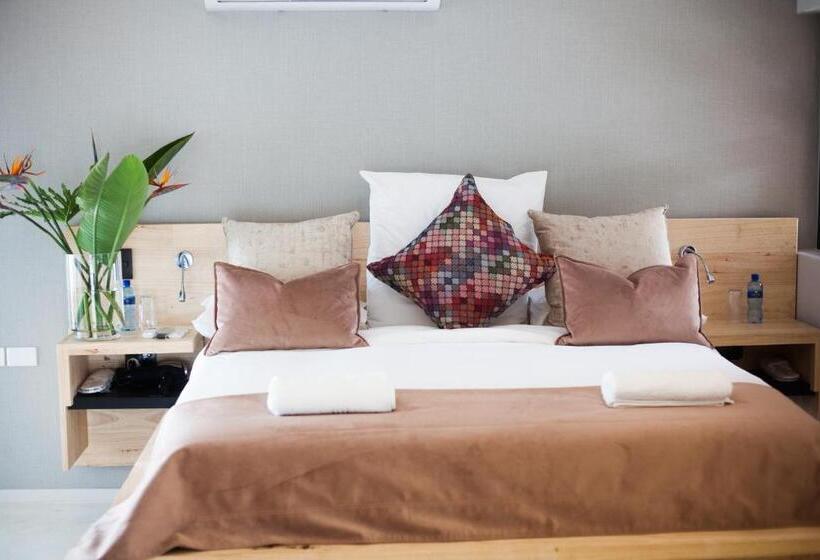 Номер Стандарт с Балконом, North Star Micro