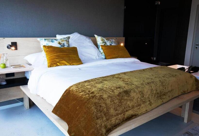 Quarto Estandar, North Star Micro