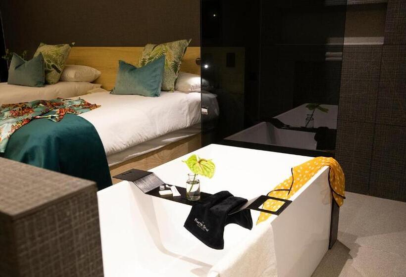 Номер Стандарт Вид на Море с Балконом, North Star Micro