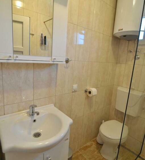 اتاق استاندارد با بالکن, Neðo Apartments Brda