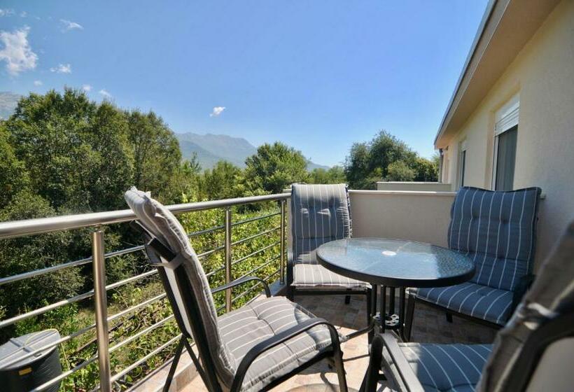 اتاق استاندارد با بالکن, Neðo Apartments Brda