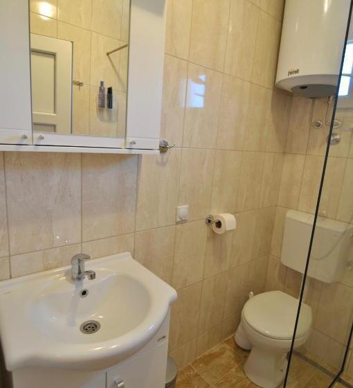 اتاق استاندارد با تخت بزرگ, Neðo Apartments Brda