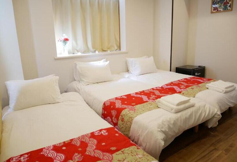 Quarto Triplo Estandar, Tokyo Shinjukutei Hotel Asahi Gruop 東京新宿亭ホテル