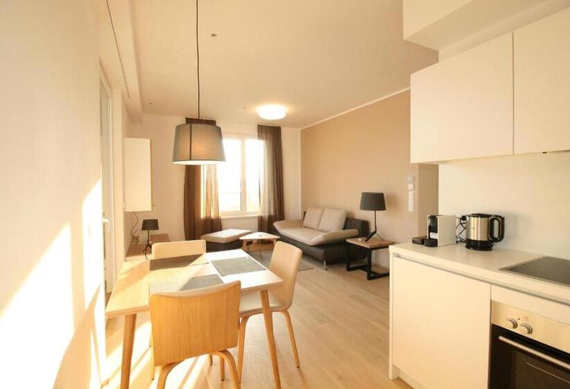 带1个卧室的带阳台的公寓, Your Living Vienna Cbd