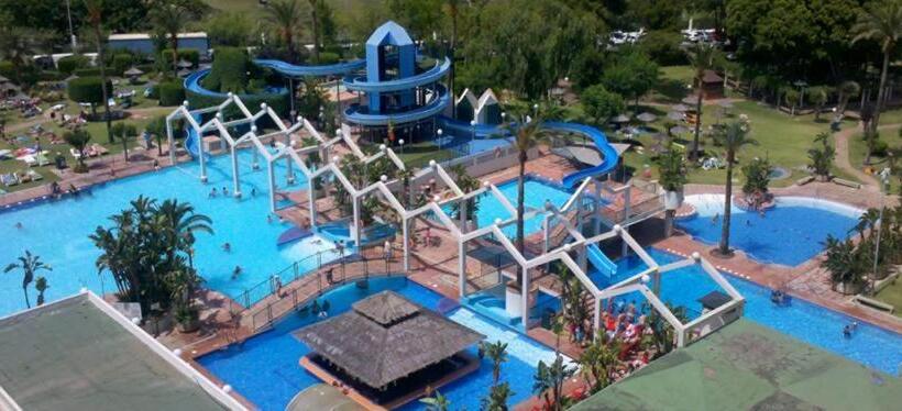 إستوديو قياسى مطل على البحر, Benal Beach