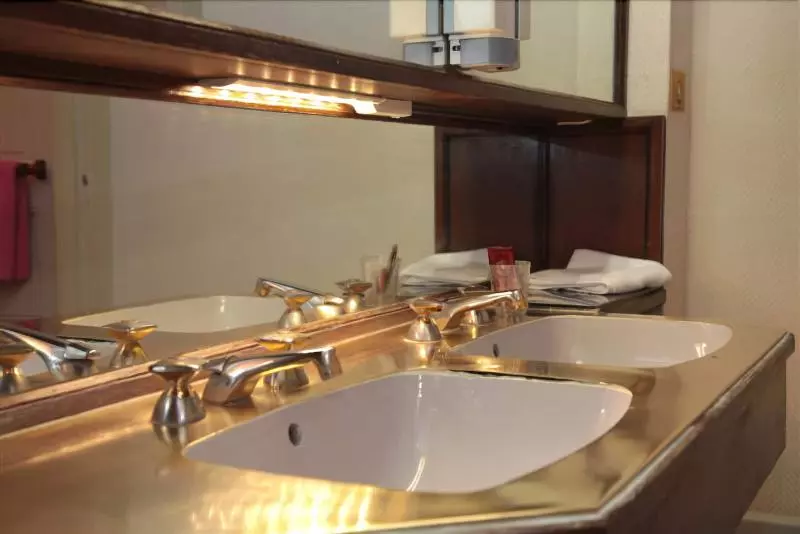 اتاق خانوادگی, Citotel Marie Stuart