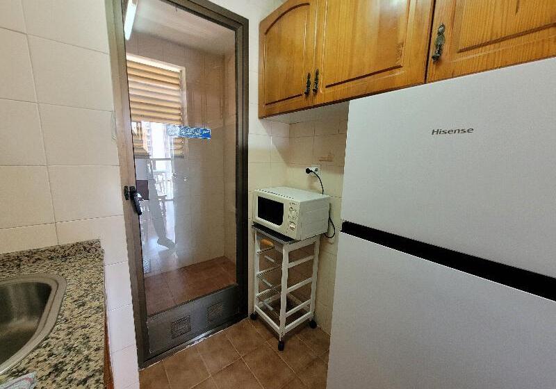 דירת חדר, Gemelos II-IV