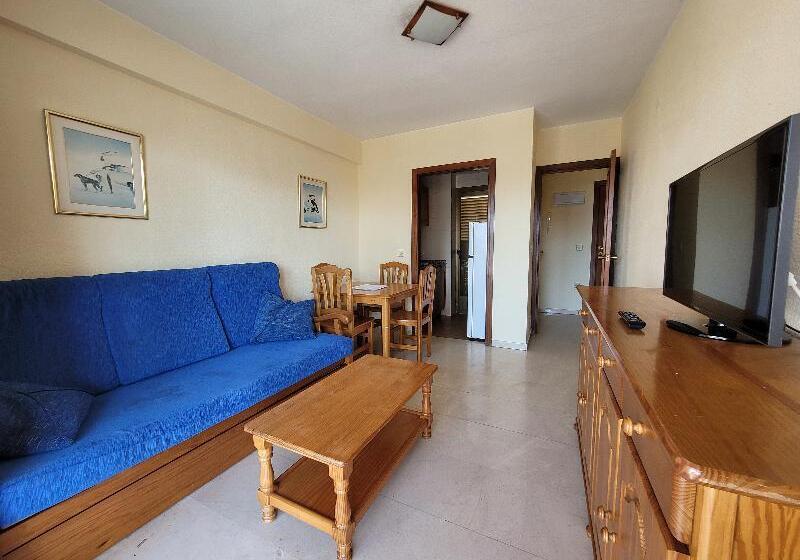 דירת חדר, Gemelos II-IV