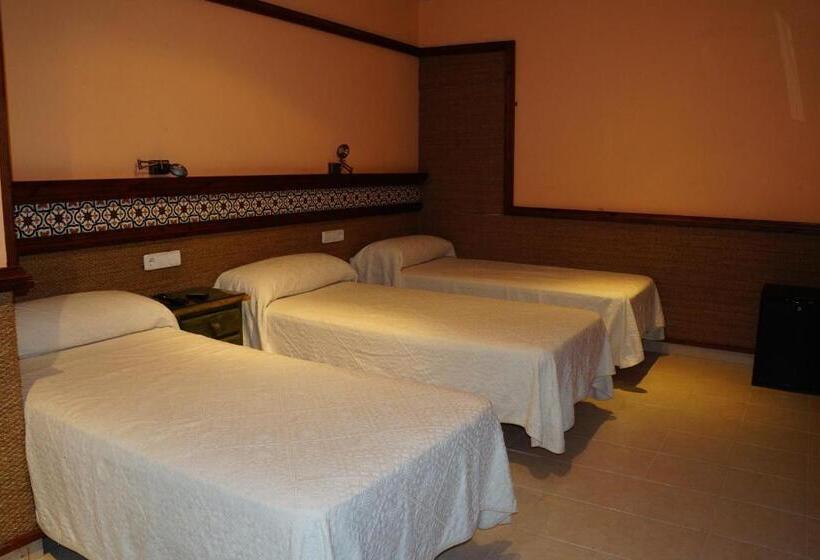 家庭间, Hostal La Conileña
